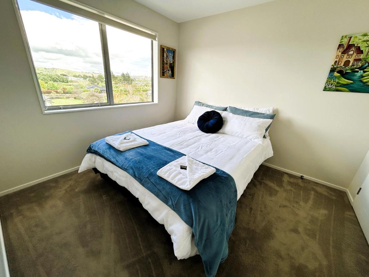 Cross Roads Apartment Pokeno ภายนอก รูปภาพ